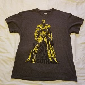 DC Comics Brand Batman Figure In Words Dark Gray Shirt T-Shirt Sz. Large